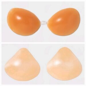 🎉$5 WITH PURCHASE🎉Fashion Forms Women's Set of 2 Adhesive Bras ~ Size A